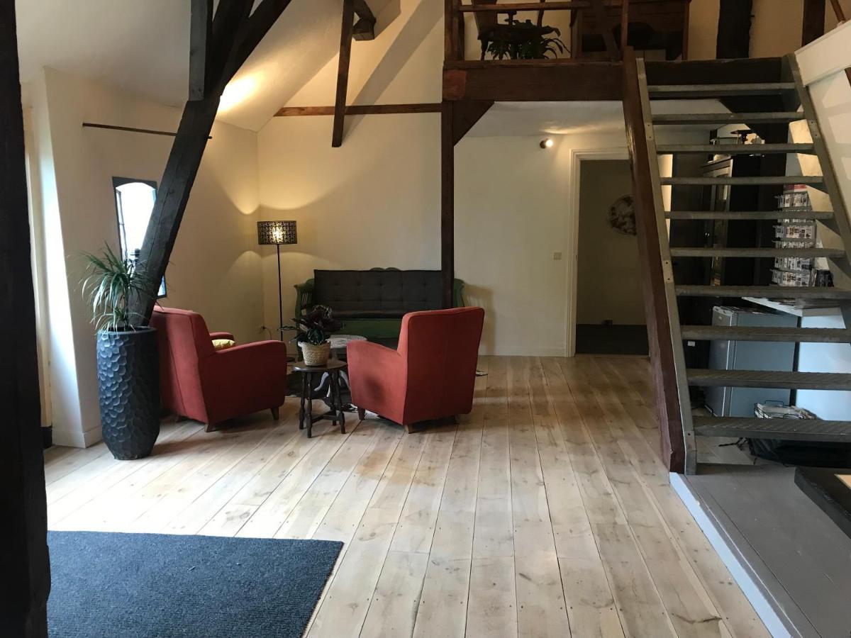 Bed And Breakfast De Salix Hitzum Exteriör bild