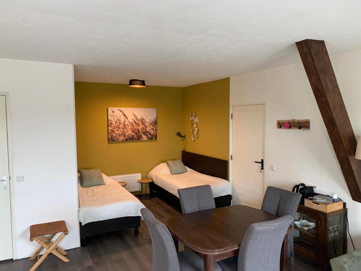 Bed And Breakfast De Salix Hitzum Exteriör bild