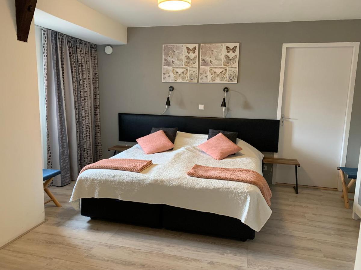 Bed And Breakfast De Salix Hitzum Exteriör bild